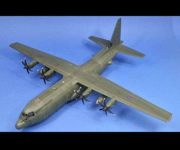 C-130J SUPER HERCULES 1/72 - Imagen 11