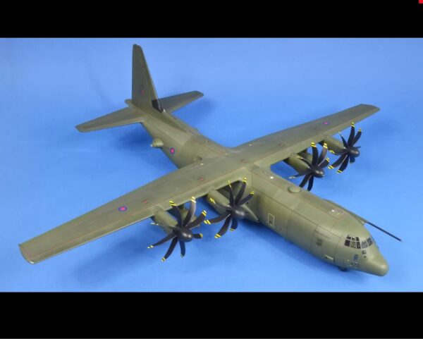 C-130J SUPER HERCULES 1/72 - Imagen 12