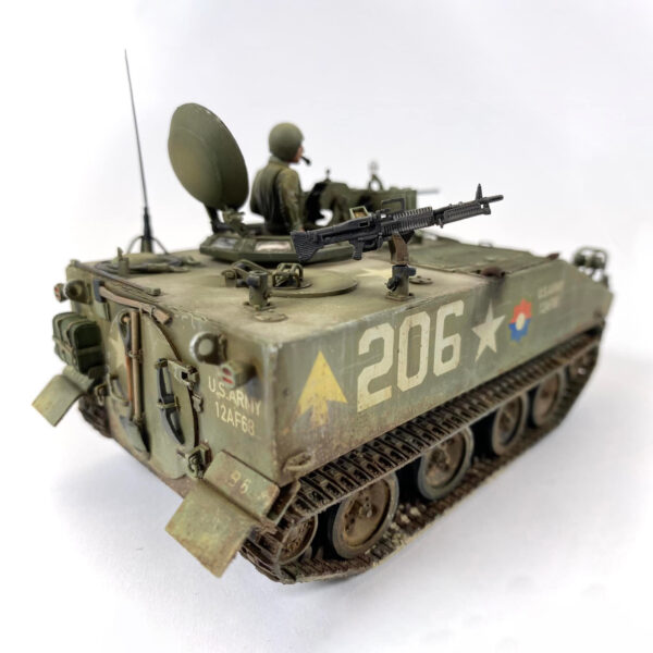 M114 EARLY & LATE CON INTERIOR 2 EN 1 TAKOM 1/35 - Imagen 8
