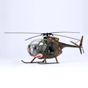 OH-6A CAYUSE CON TRIPULACION DRAGON 1/35