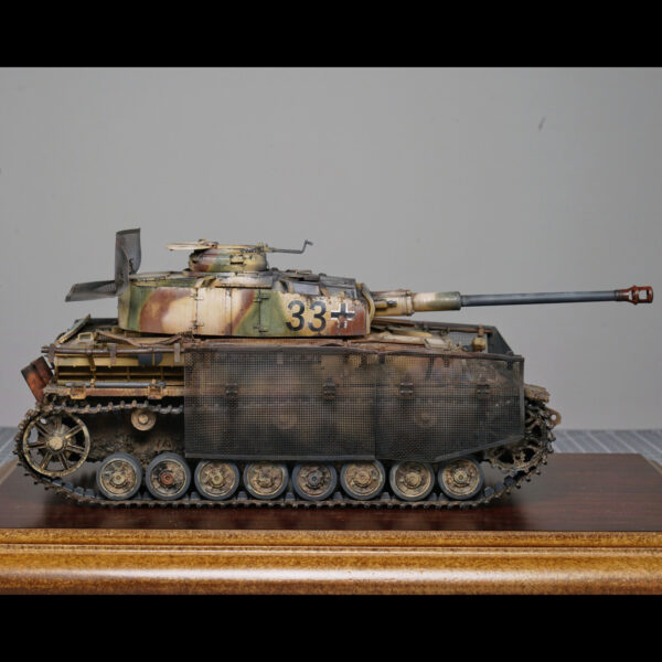 PANZER IV AUSF. J LATE BORDER MODEL 1/35 - Imagen 11