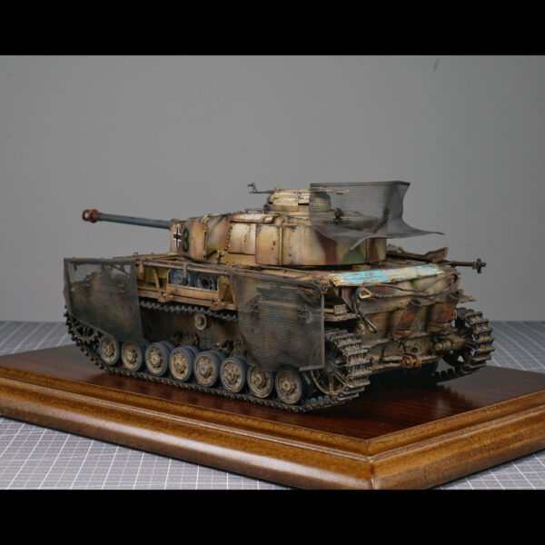 PANZER IV AUSF. J LATE BORDER MODEL 1/35 - Imagen 4