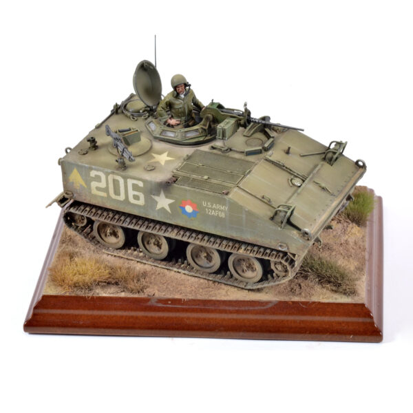 M114 EARLY & LATE CON INTERIOR 2 EN 1 TAKOM 1/35 - Imagen 9