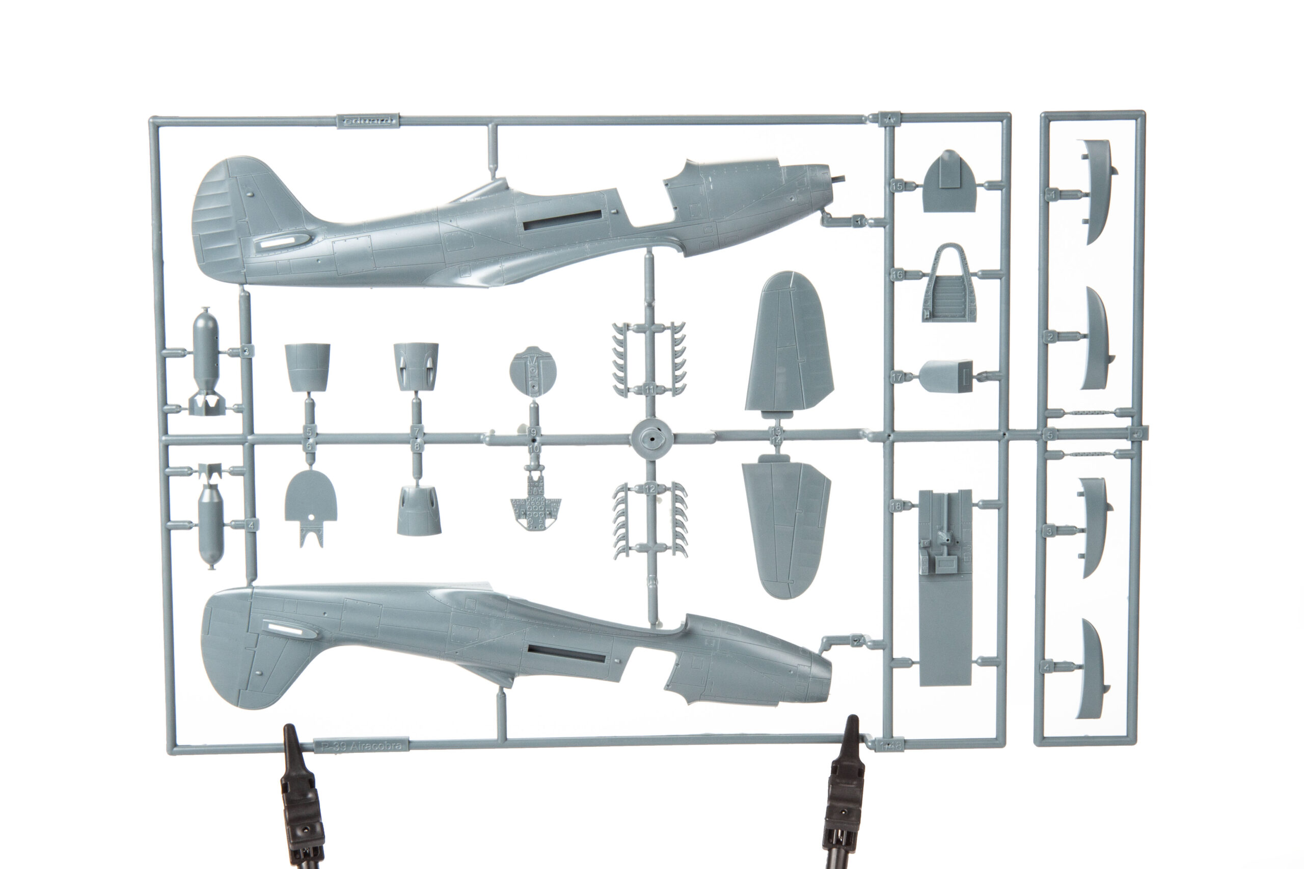 EDUARD OVERTREES P-39N AIRACOBRA 1/48 (LEER DESCRIPCIÓN) + DECALS VERSION RUSA, THE SOVIET UNION AUGUST 1,944 - Imagen 5